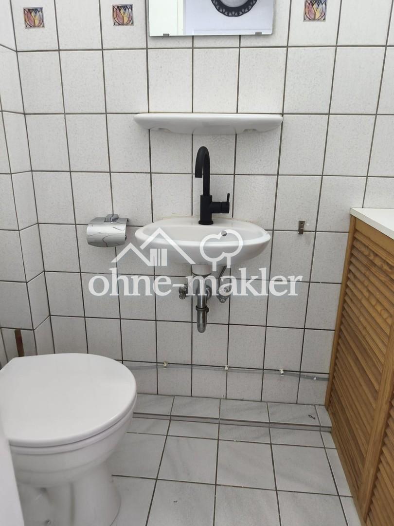 Charmante 3-Zimmer-Dachgeschosswohnung mit Garten – nur 2 Minuten zum Banter See - Photo 4