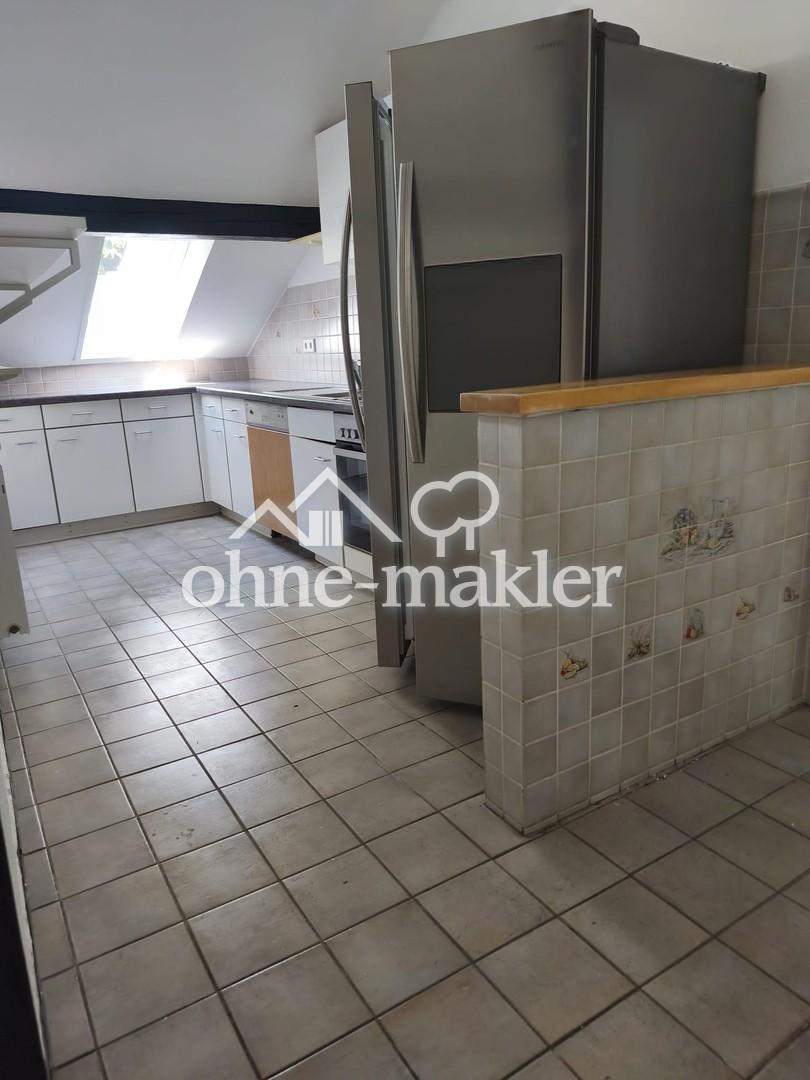 Charmante 3-Zimmer-Dachgeschosswohnung mit Garten – nur 2 Minuten zum Banter See - Photo 2