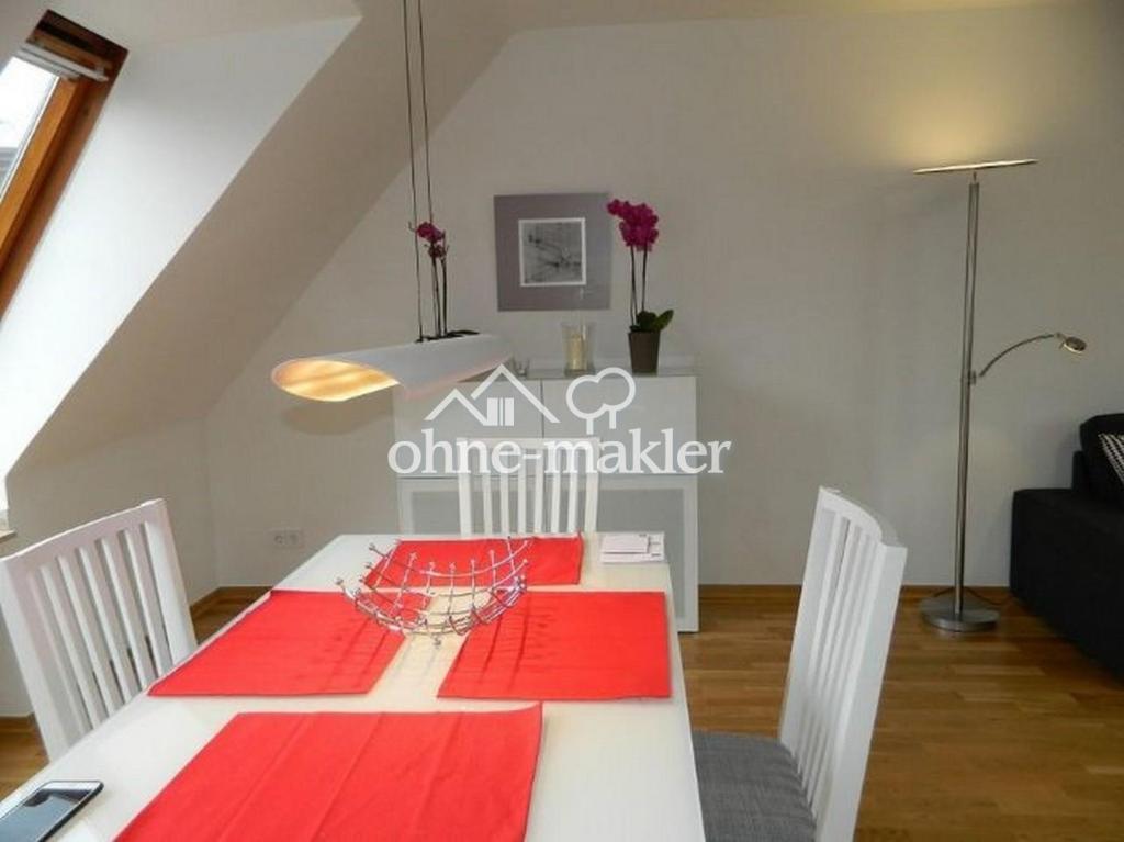 Top-möblierte Dachgeschosswohnung - Photo 4