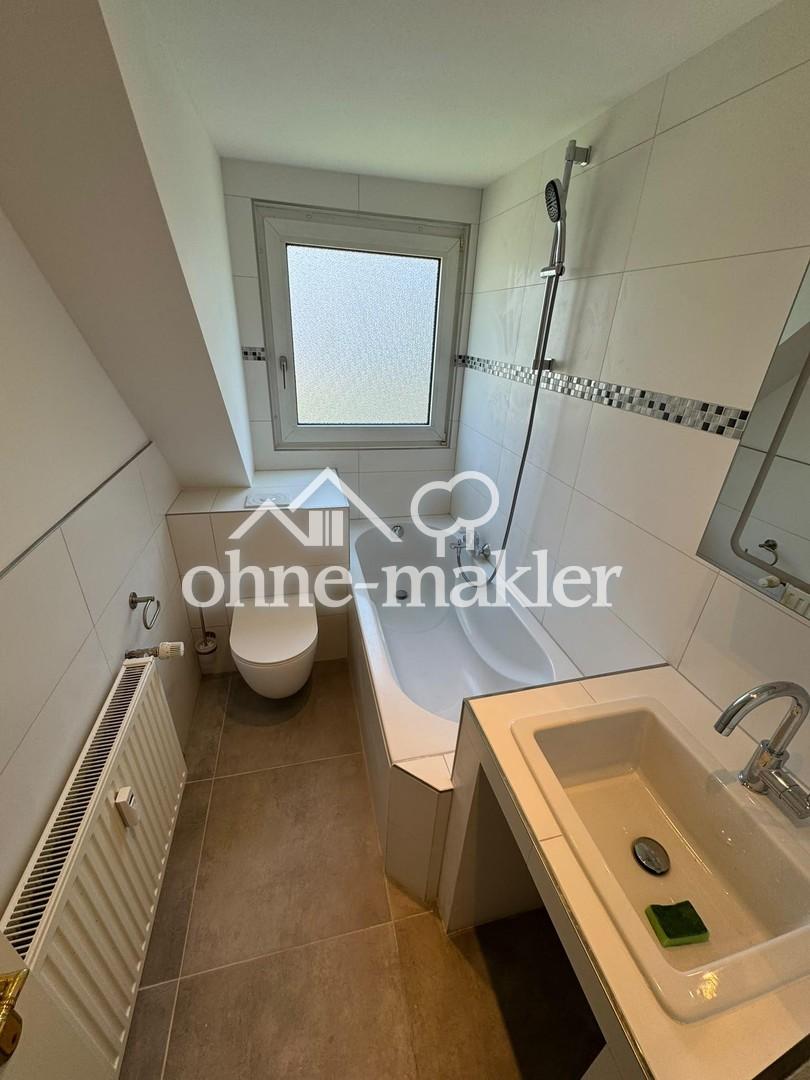 Attraktive und frisch renovierte 3-Zimmer-Wohnung in gepflegtem Mehrfamilienhaus - Photo 2