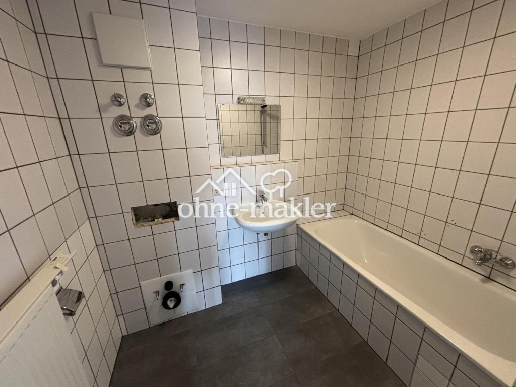 Renovierte 2 Zi. Whg. in AA-Zochental mit EBK, Aufzug, TG - Foto 5