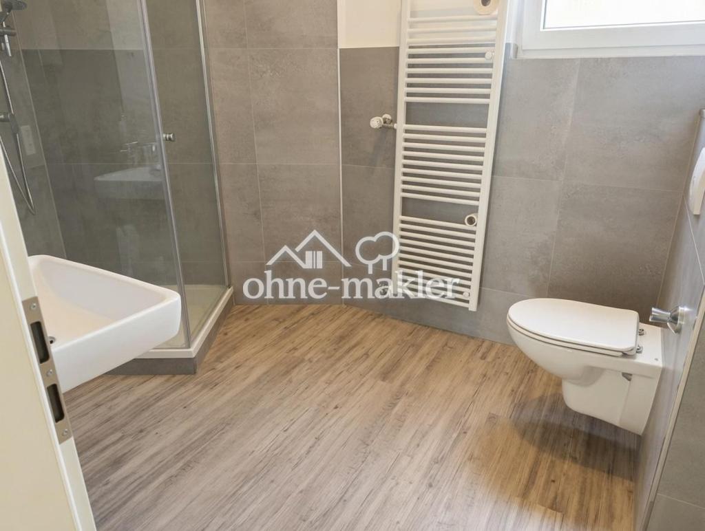 4 Etage Kernsanierte 4-Zimmer-Wohnung, ca. 120 m², am Dellplatz Duisburg – - Photo 3