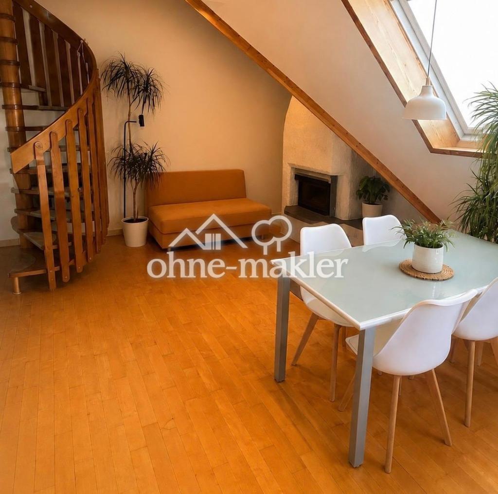Stilvolle 2,5-Zimmer-Maisonettewohnung mit besonderem Wohncharakter - Foto 1