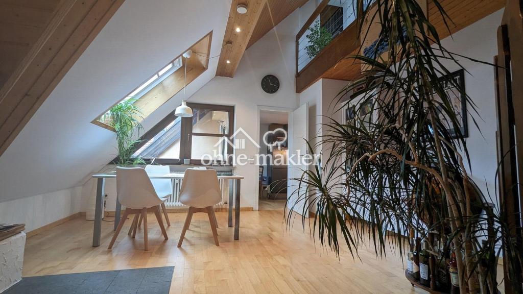 Stilvolle 2,5-Zimmer-Maisonettewohnung mit besonderem Wohncharakter - Foto 2