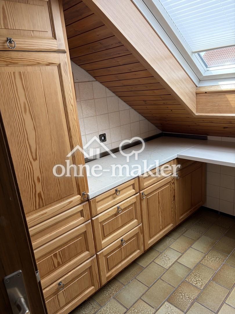 Schöne 3,5 Zimmer Dachgeschoss Wohnung in Stuttgart-Möhringen zu vermieten - Photo 2