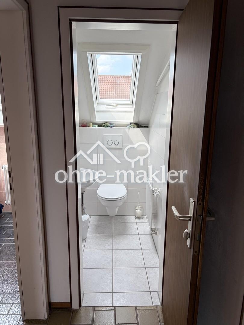 Schöne 3,5 Zimmer Dachgeschoss Wohnung in Stuttgart-Möhringen zu vermieten - Photo 3