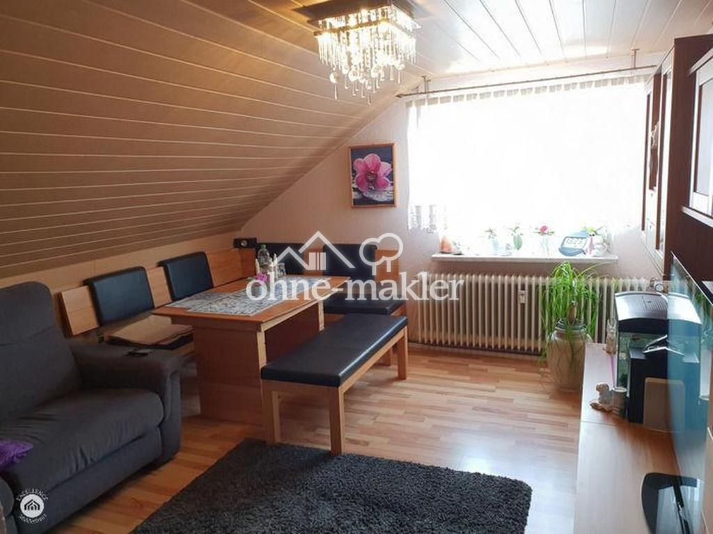 Gepflegte 3-Zimmer-Wohnung mit Stellplatz und Einbauküche in ruhiger Wohnlage - Photo 1
