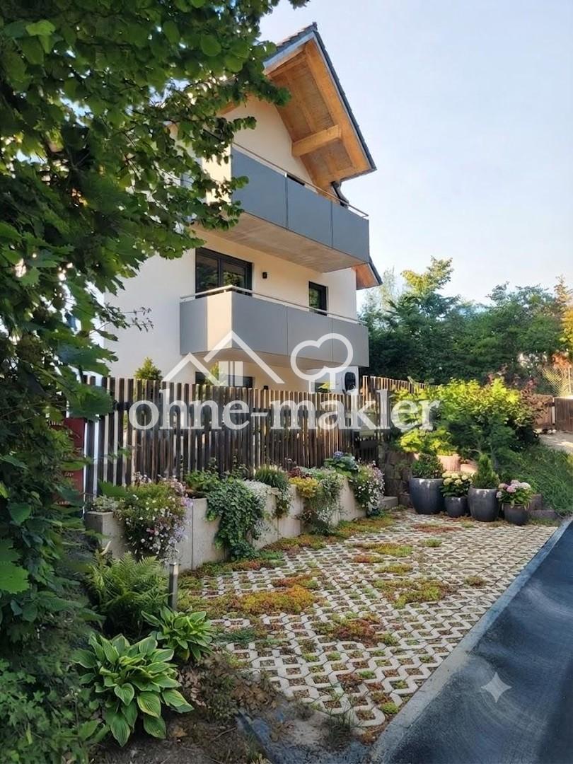 Haus in Haus Wohnen auf 136 m2 gesamt eigener Eingang Erstbezug 2299€ warm inkl. Küche, Carport - Photo 5