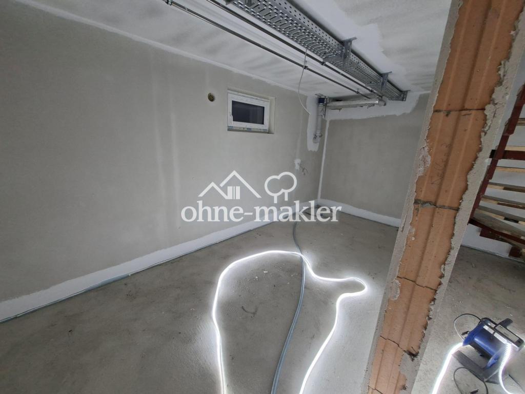 Maisonette Wohnung 71m² + 65m² Souterrain eigene Haustüre Erstbezug 2199€ warm inkl. Küche, Carport - Foto 5