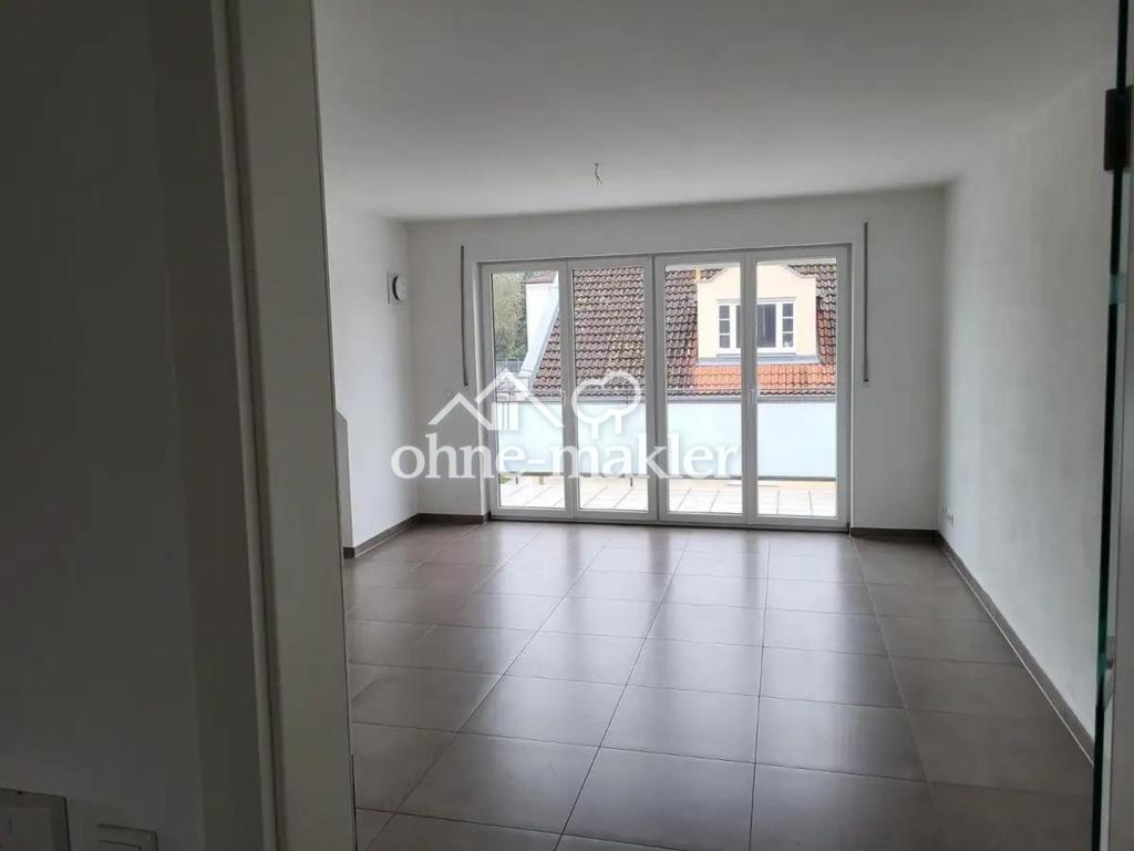 Hochwertige und neuwertige 2-Zimmer-Dachgeschosswohnung mit Einbauküche - Photo 1