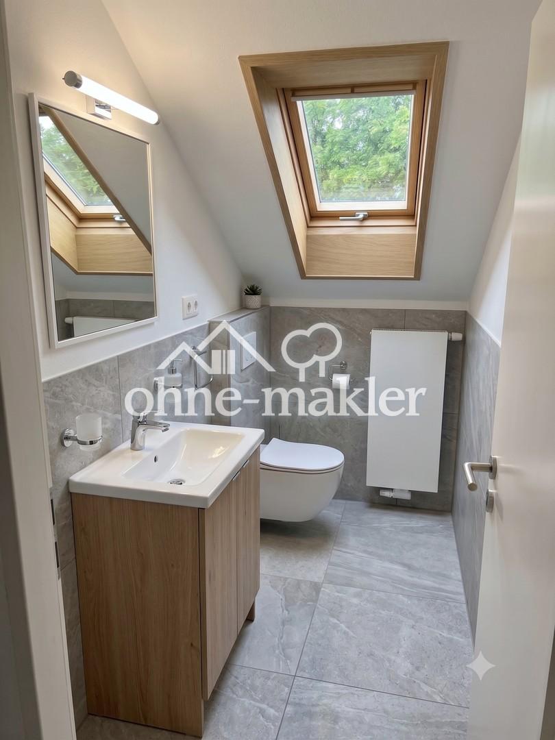 Kernsanierte 1,5-Zimmer-Dachgeschosswohnung mit EBK, Parkett und Kellerraum mitten in Frankfurt - Foto 1