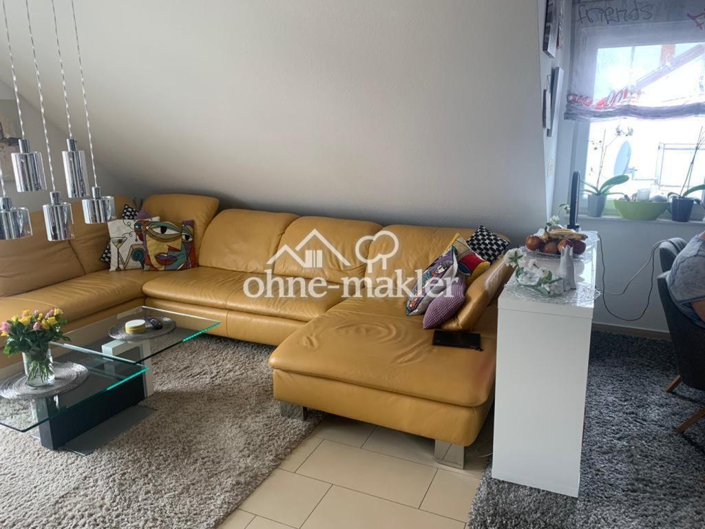 Neuwertige 4 Zimmer Dachgeschosswohnung mit großem Balkon und Einbauküche in Münster Hessen - Foto 4