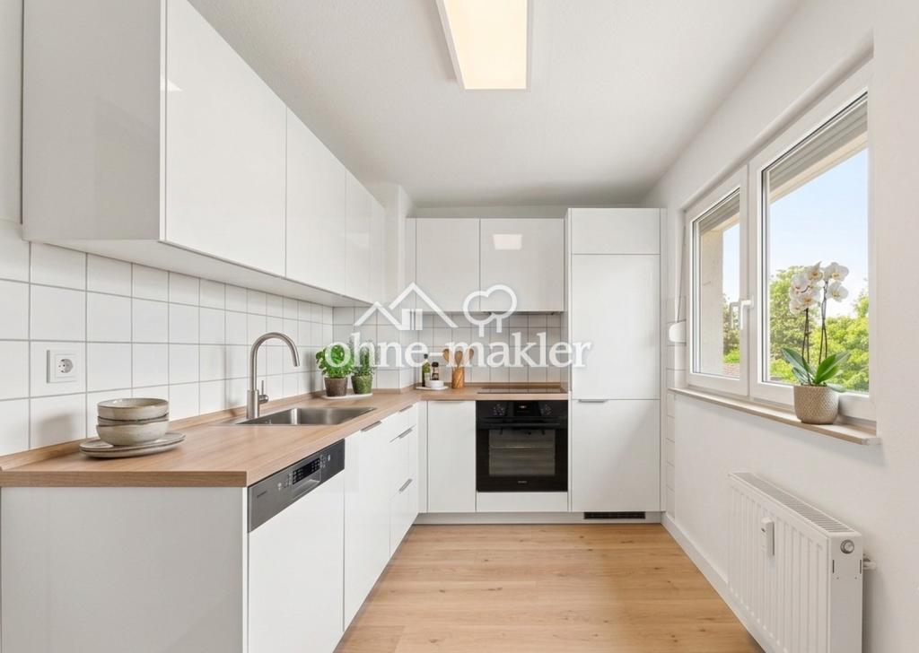 Helle und moderne 2. Zi. Wohnung mit Balkon + Stellplatz in zentraler Lage (2026 renoviert) - Photo 2