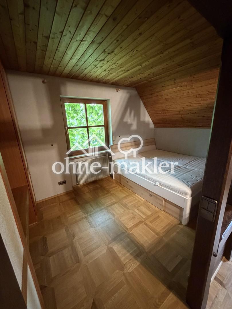 Wohnen mit Charakter: Charmantes Einfamilienhaus mit großem Garten & Kamin - Photo 5