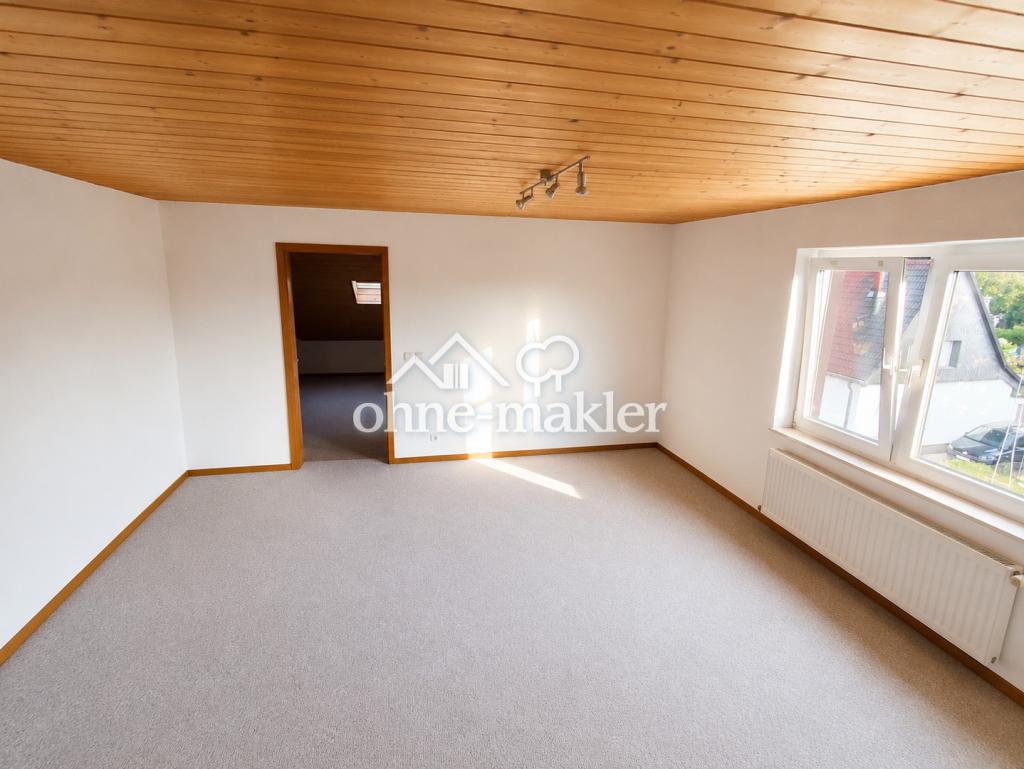 Gemütliche 1,5-Zimmer Dachgeschosswohnung in ruhiger Lage - Photo 1