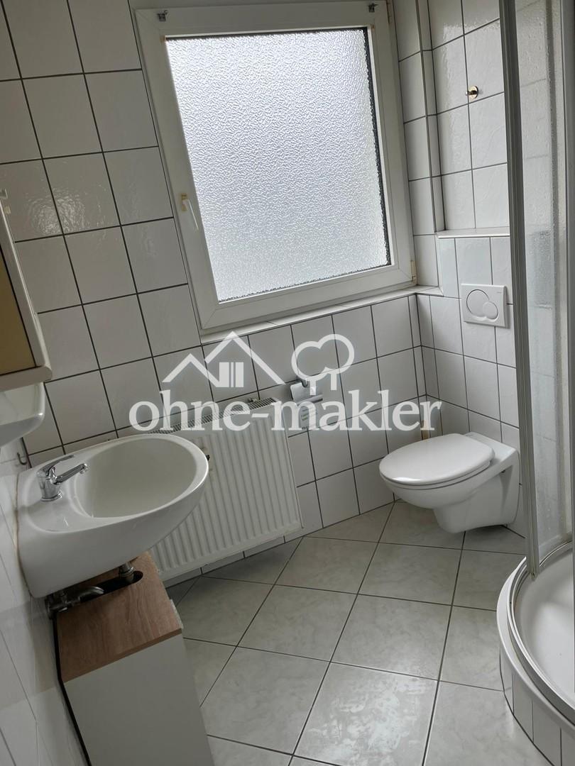 Frei & frisch renoviert, 3-Zimmer mit Süd-Balkon, Stellplatz & Keller in Bünde - Photo 4
