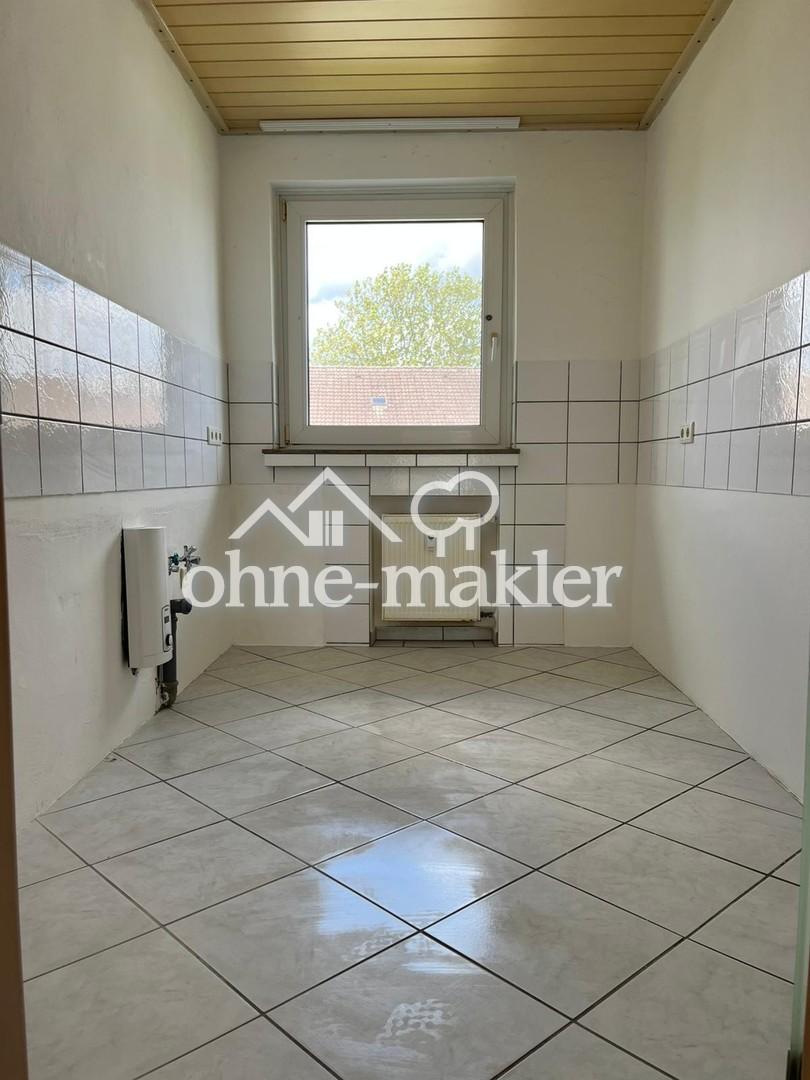 Frei & frisch renoviert, 3-Zimmer mit Süd-Balkon, Stellplatz & Keller in Bünde - Photo 2