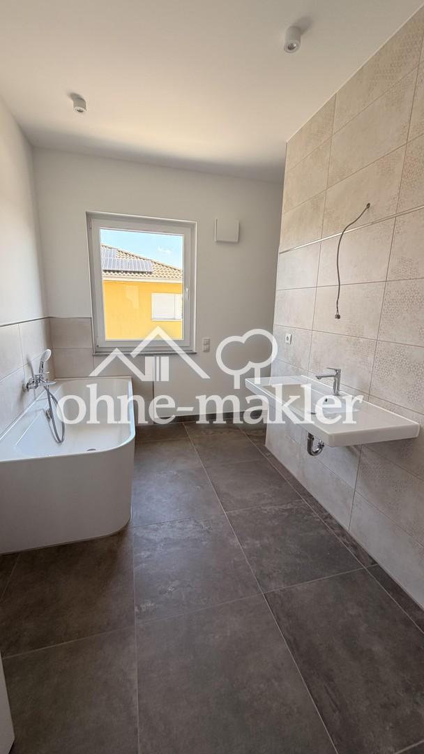 Neubau-DHH in Magdeburg-Diesdorf / familienfreundlicher Garten / Photovoltaik / 2 Stellplätze - Foto 3