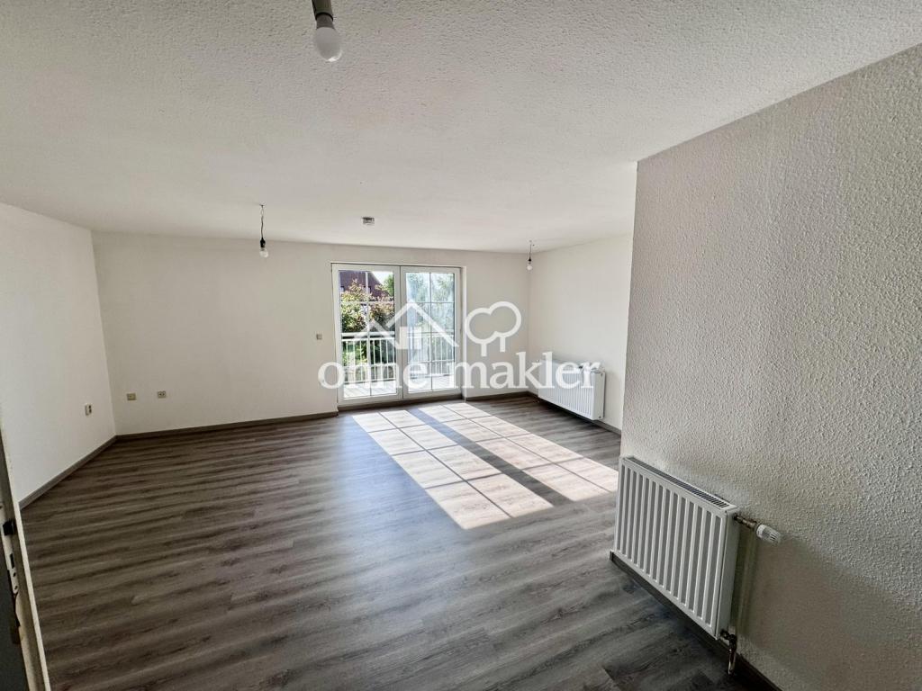 Modernes Wohnen auf zwei Ebenen: Helle, teilmodernisierte 3-Zimmer-Maisonette-Wohnung in Mölln - Photo 1