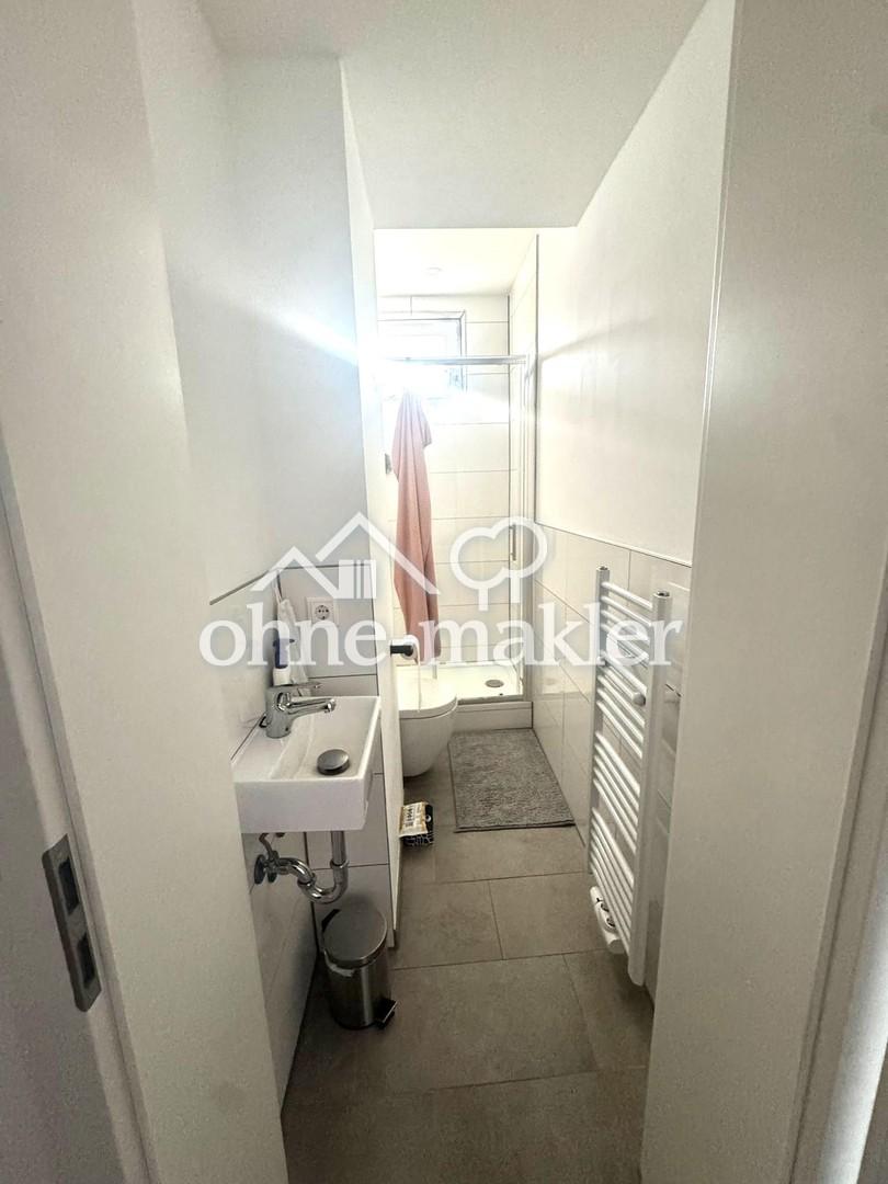 4er WG sucht Dich- 1- Zimmer in Wohngemeinschaft frei - zentrale Lage mit zwei Bädern - Photo 2