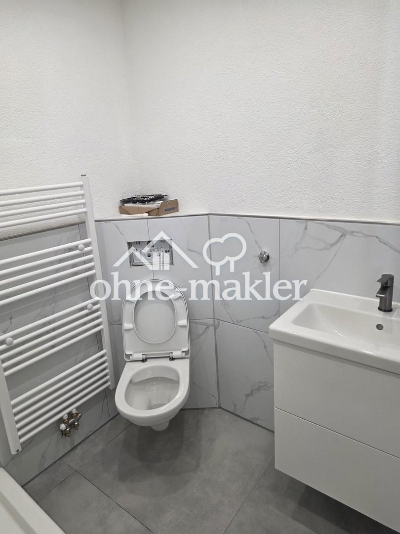 Komplett renovierte 2-Zimmer-Wohnung mit Balkon in ruhiger Lage von Kürnbach - Foto 1