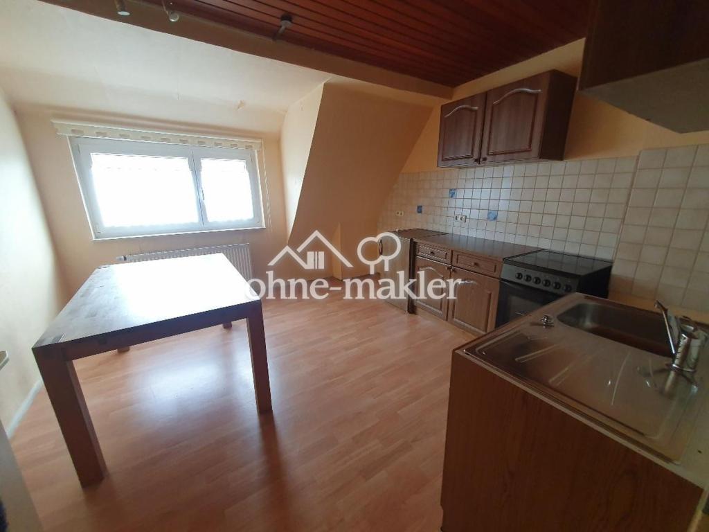 Schöne 2 Zimmerwohnung mit Balkon - Photo 1