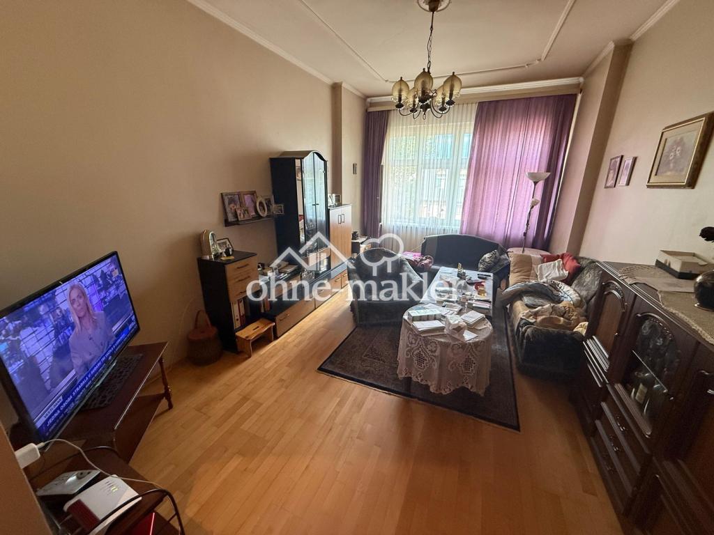 Großzügige 4-Zimmer-Altbauwohnung mit 2 Bädern, Balkon und Einbauküche in Tempelhof - Photo 3