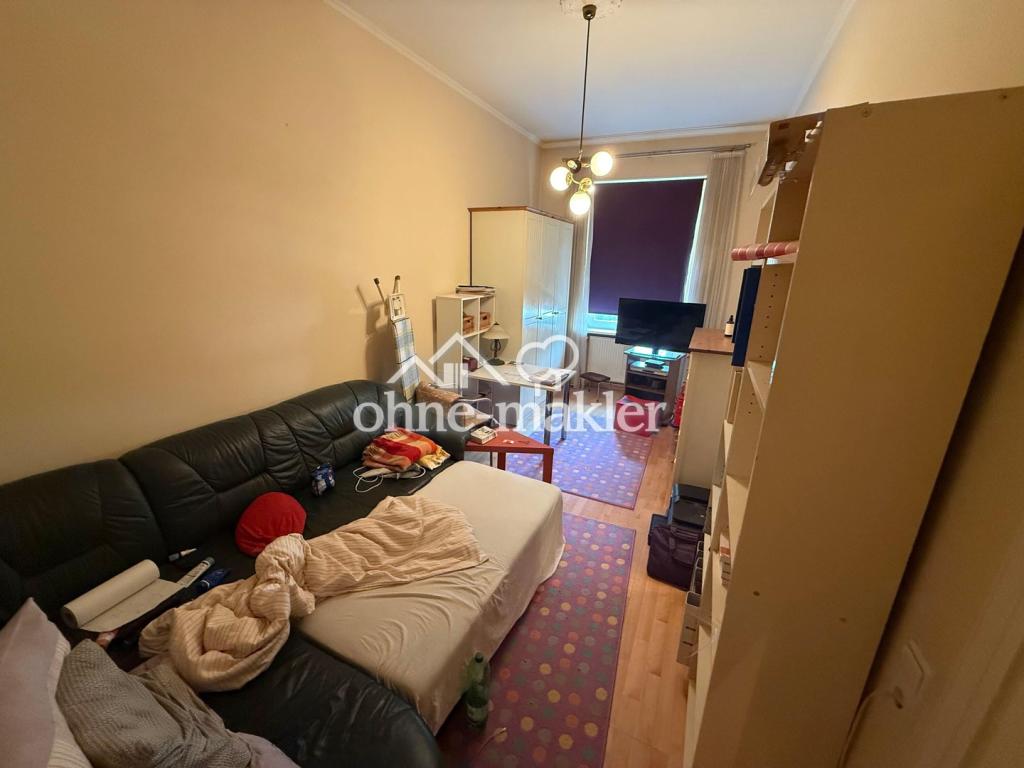 Großzügige 4-Zimmer-Altbauwohnung mit 2 Bädern, Balkon und Einbauküche in Tempelhof - Photo 1