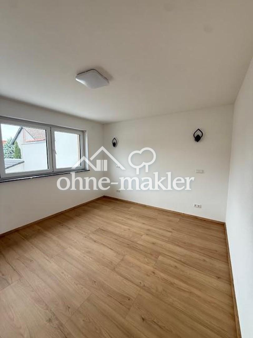 NEUBAU!ERSTBEZUG! 3-Zimmer-Wohnung offene Küche im 1. Obergeschoss - Photo 2