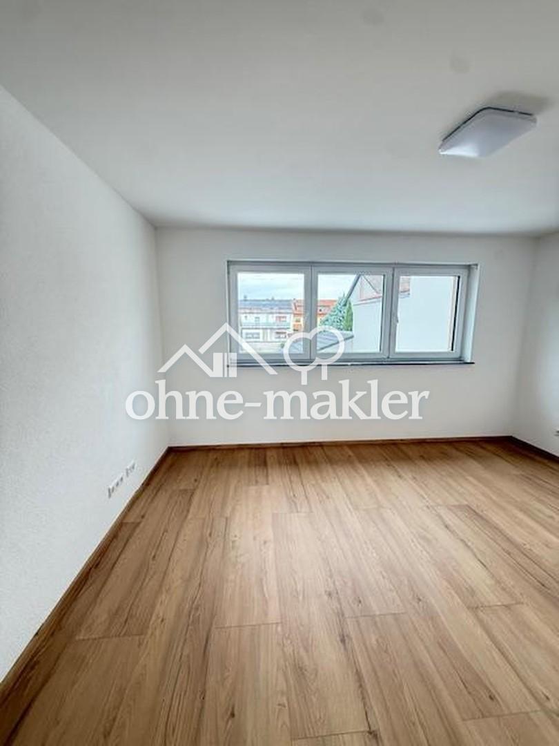 NEUBAU!ERSTBEZUG! 3-Zimmer-Wohnung offene Küche im 1. Obergeschoss - Foto 1
