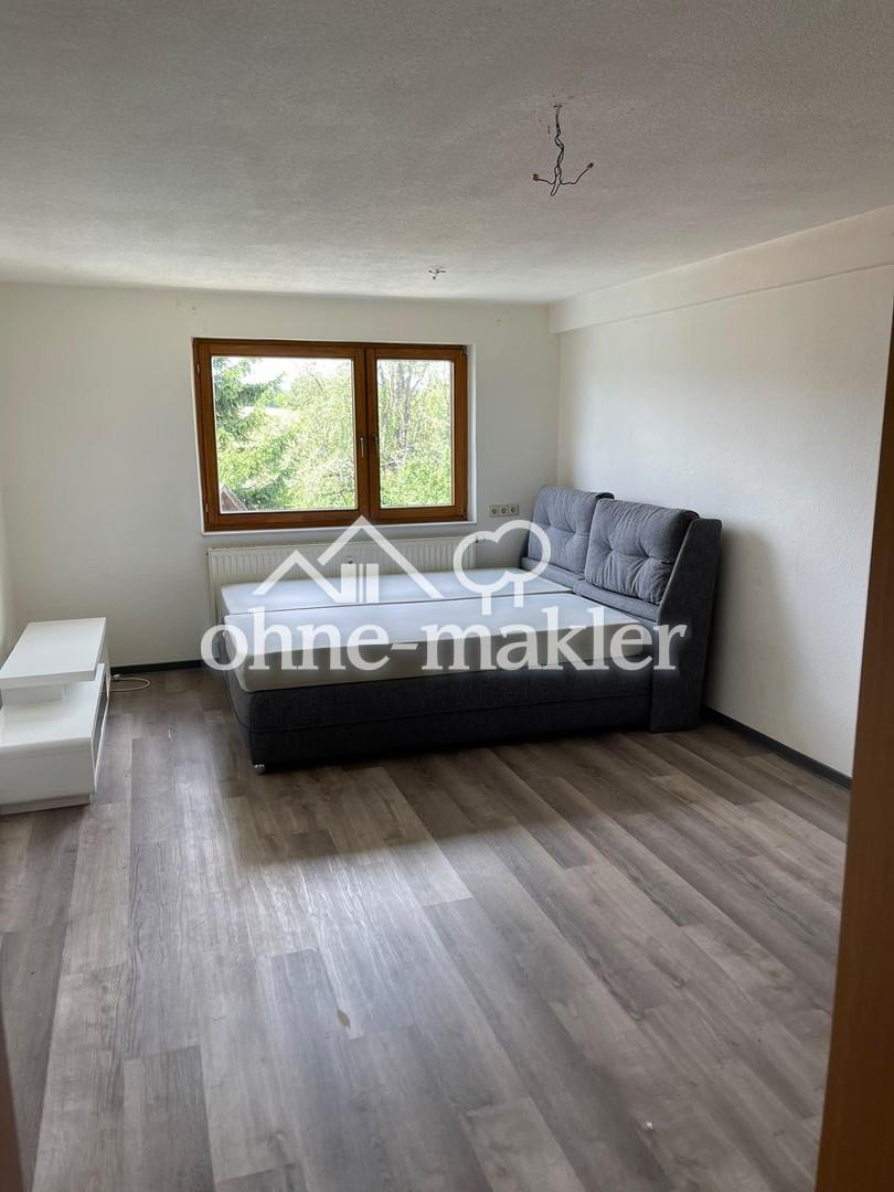 Helle 2-Zimmer-Wohnung mit Einbauküche und Tageslichtbad in Altensteig – ca. 50 m² - Foto 1