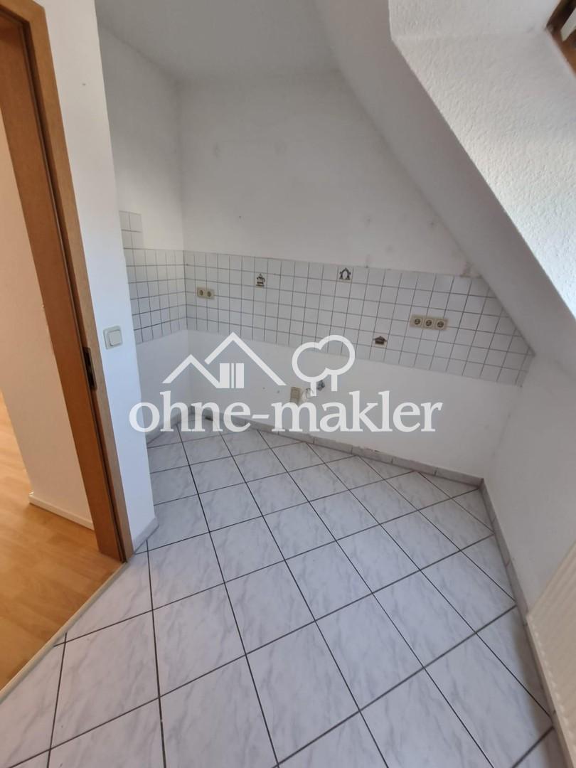 3 Zimmer- Maisonette Wohnung im Dachgeschoss im Schwalbenweg/ Welsleben - Photo 1