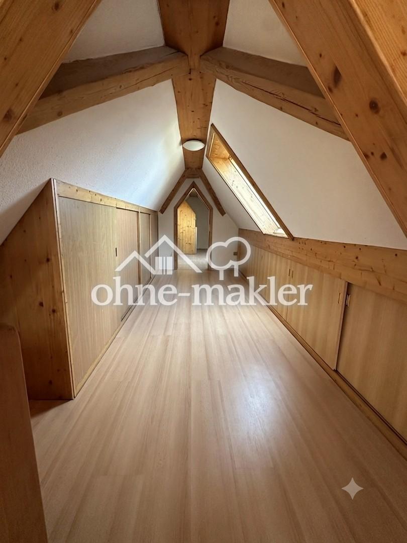 3 Zimmer Dachgeschosswohnung mit Galerie, Balkon & Garage - Photo 2