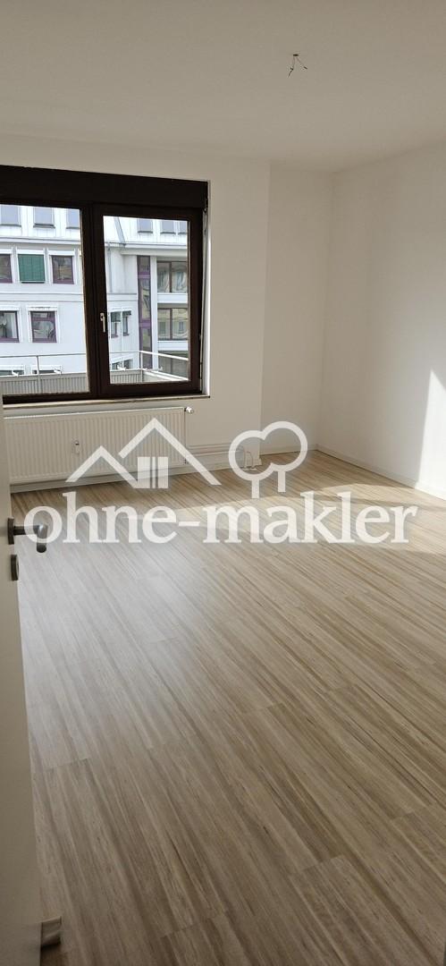 Schöne 3-Zimmer-Wohnung in ruhigem Mehrfamilienhaus mit Balkon - Photo 1