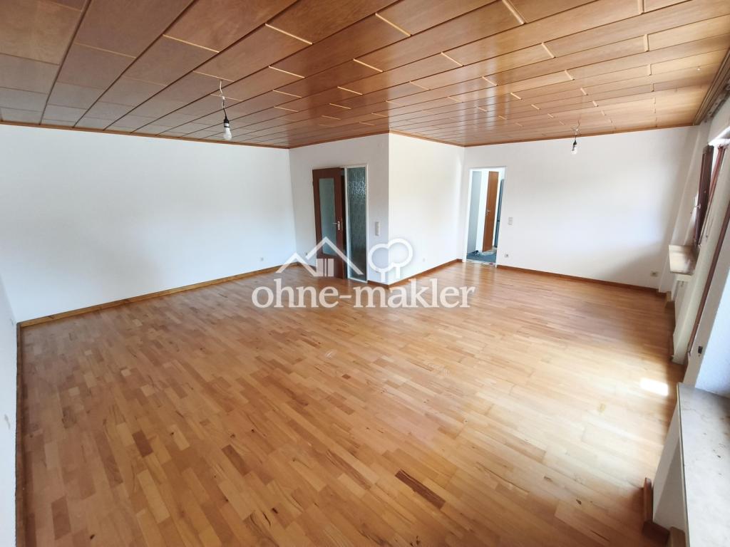 Großzügige Erdgeschoss Wohnung mit Garten und Garage - Photo 2