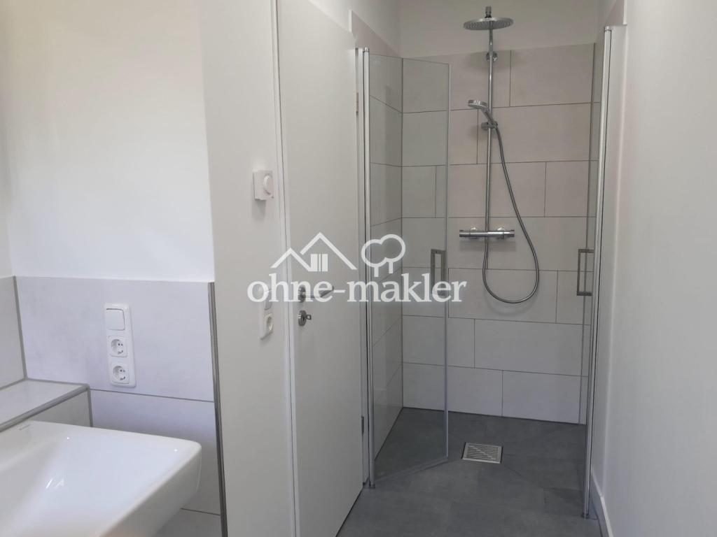 Erstbezug nach Komplettsanierung/helle Wohnung ca. 43 m²/im Grünen mit Balkon/6 Gehmin. zum Westpark - Photo 4