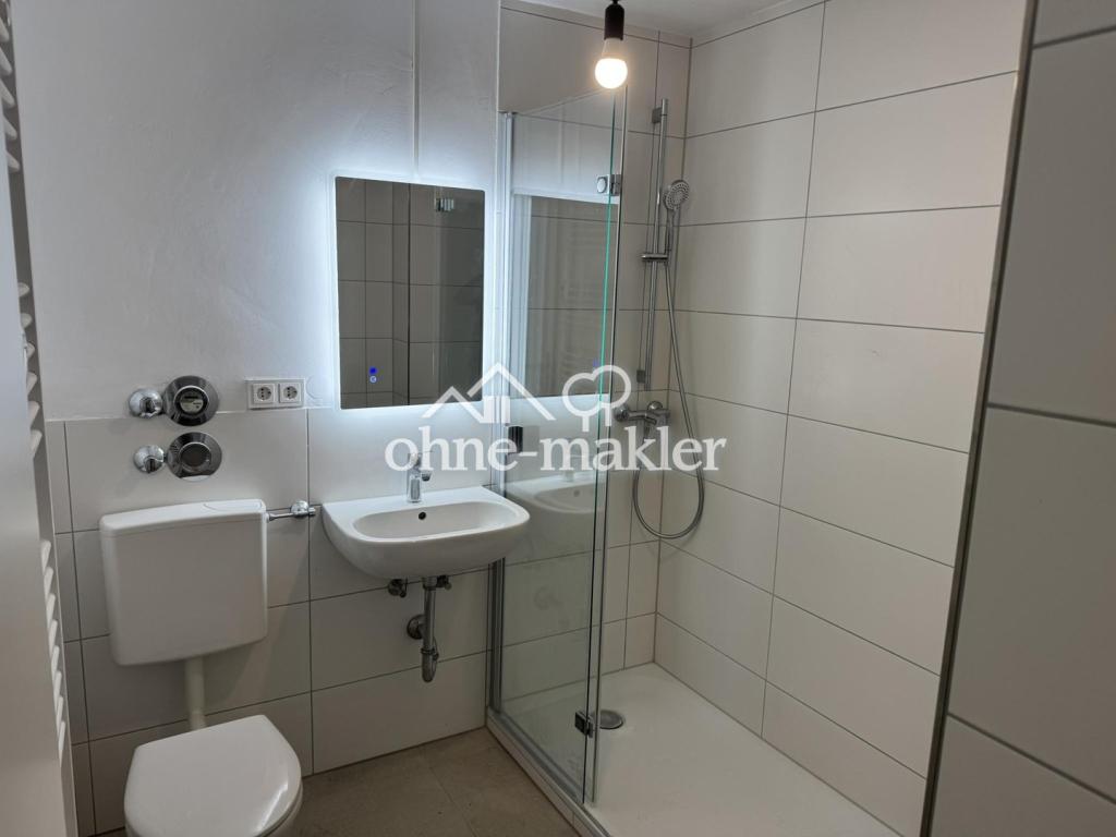 Frisch renovierte 3-Zimmer-Wohnung mit Terrasse in Stuttgart-Möhringen - Photo 3