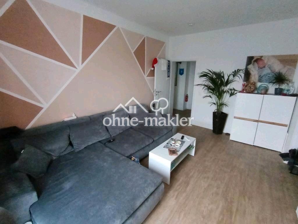 Schöne 2,5 Zimmer-Wohnung mit Südbalkon und Blick über die Stadt - Photo 1