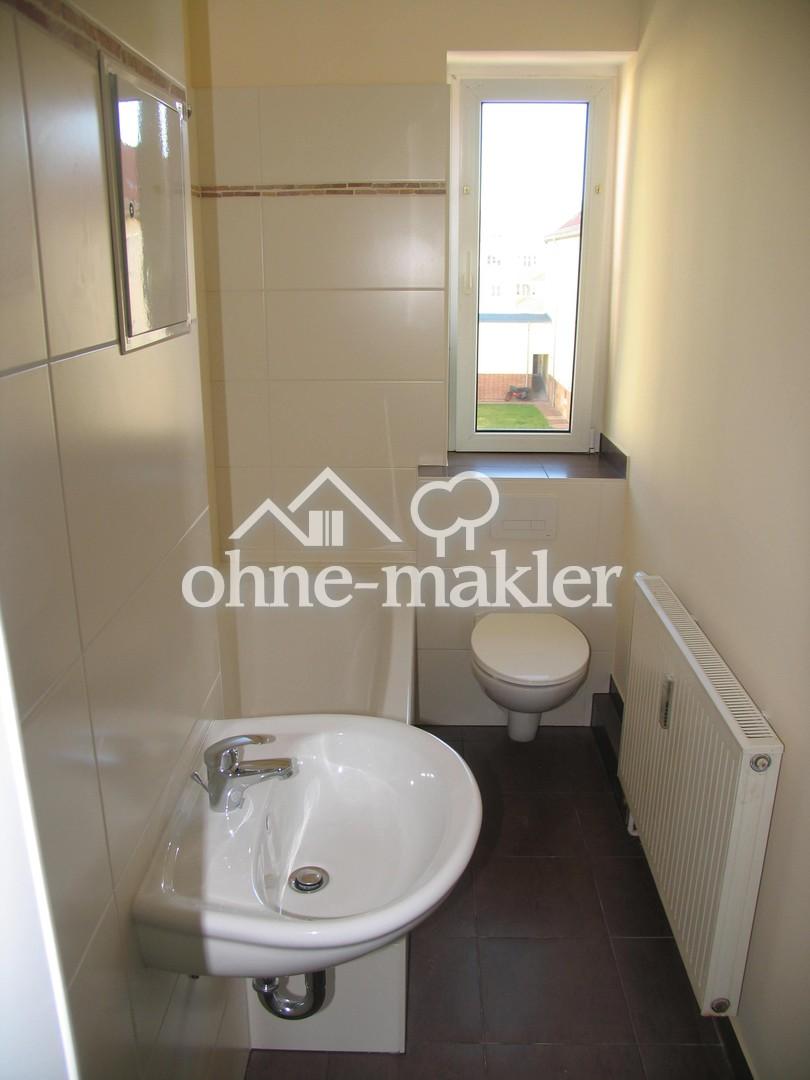Schöne 2,5 Zimmer-Wohnung mit Südbalkon und Blick über die Stadt - Photo 3
