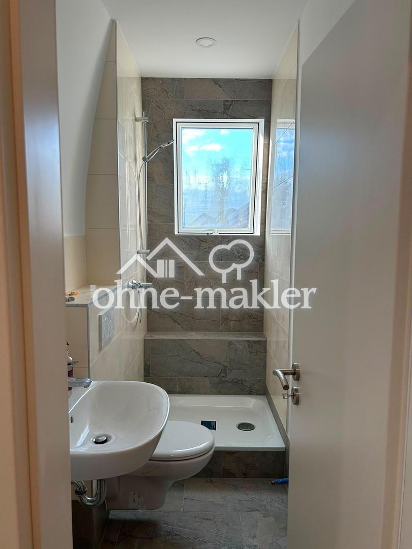 Erstbezug nach Sanierung – Möbliertes WG-Zimmer in hochwertiger Frauen-WG in Frankfurt-Eschersheim - Foto 4