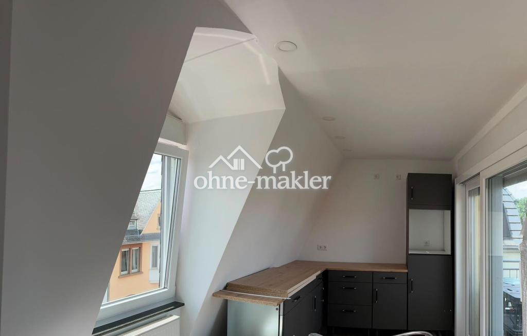 Erstbezug nach Sanierung – Möbliertes WG-Zimmer in hochwertiger Frauen-WG in Frankfurt-Eschersheim - Foto 1
