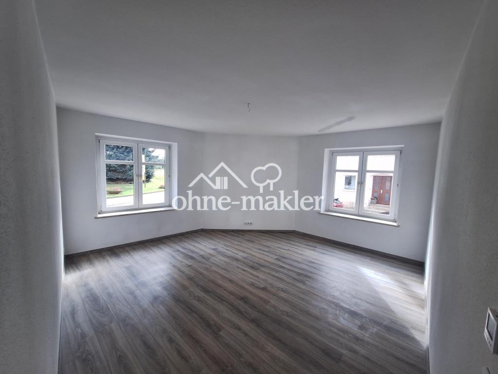 Helle 3-Raum-Wohnung m. großem Tageslichtbad u. Ankleide in Zwickau-Crossen - Photo 2
