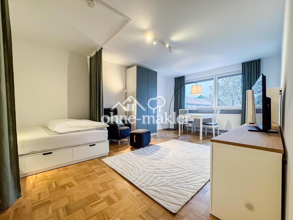 Mit sonnigem Balkon: Möbliertes Zimmer in großzügiger 2er WG - Photo 2