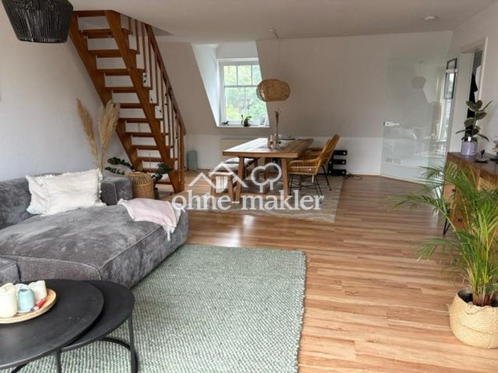 Lichtdurchflutete 3-Zimmer-Wohnung mit Südbalkon – mit energetisch neuen Fenstern / 3 min zum Kanal - Foto 1