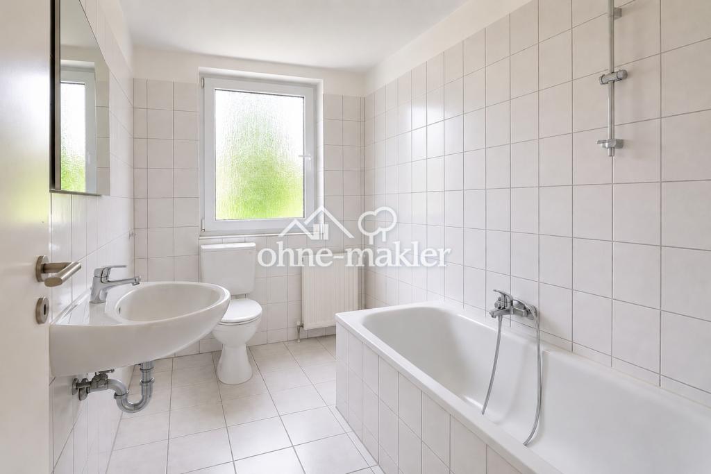 Renovierte Einzimmerwohnung mit Spitzgiebel mit guter Unianbindung - Photo 2