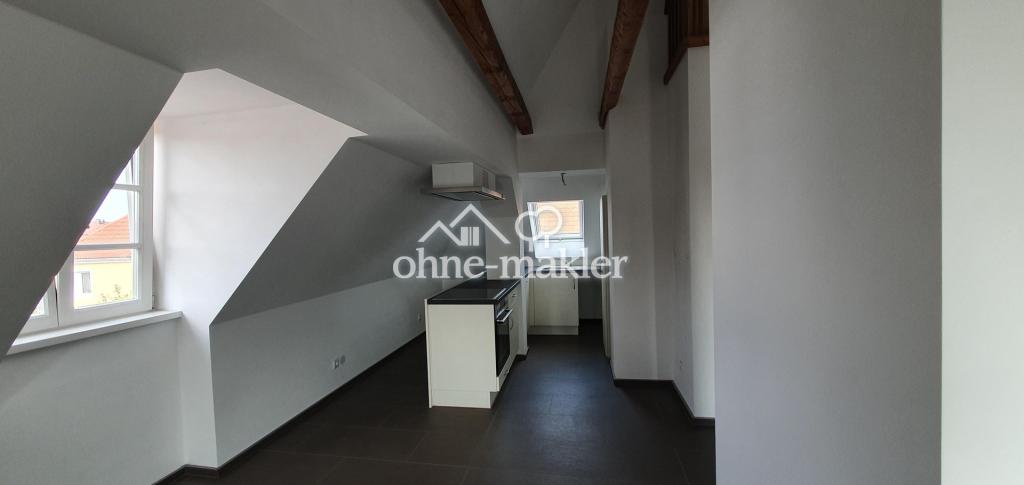 Traumhafte Maisonette-Wohnung in stilvoller Stadtvilla inklusive Einbauküche - Photo 2