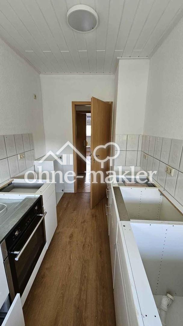 Frisch renovierte 3-Zimmer-Wohnung mit Einbauküche & Balkon – wohngeldfähig, frei ab 01.09. - Photo 2
