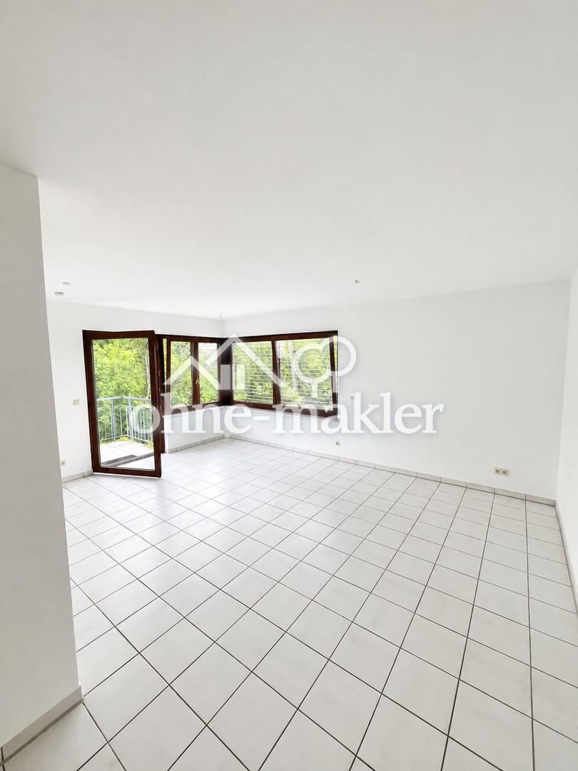 Renovierte 3-Zimmer Wohnung mit offenem Wohnkonzept, Weitblick und Garage - Photo 1