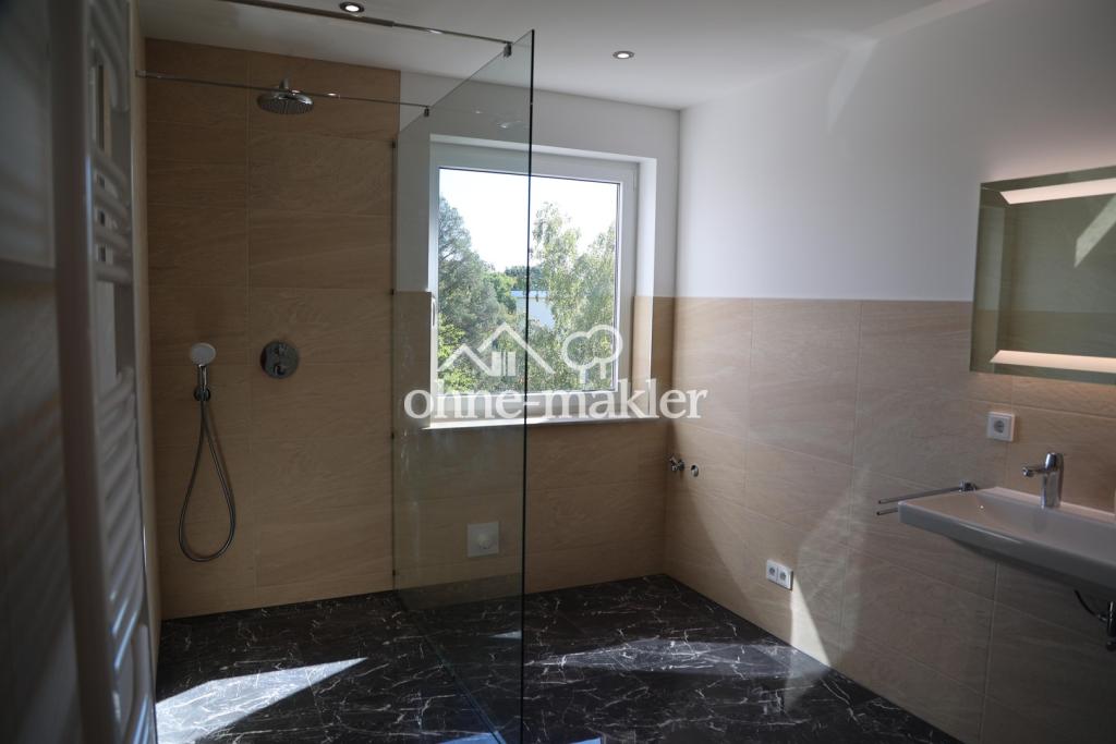 Sensationelle 2,5-Zimmer Whg mit Panoramablick, Balkon + Tiefgarage - Photo 5