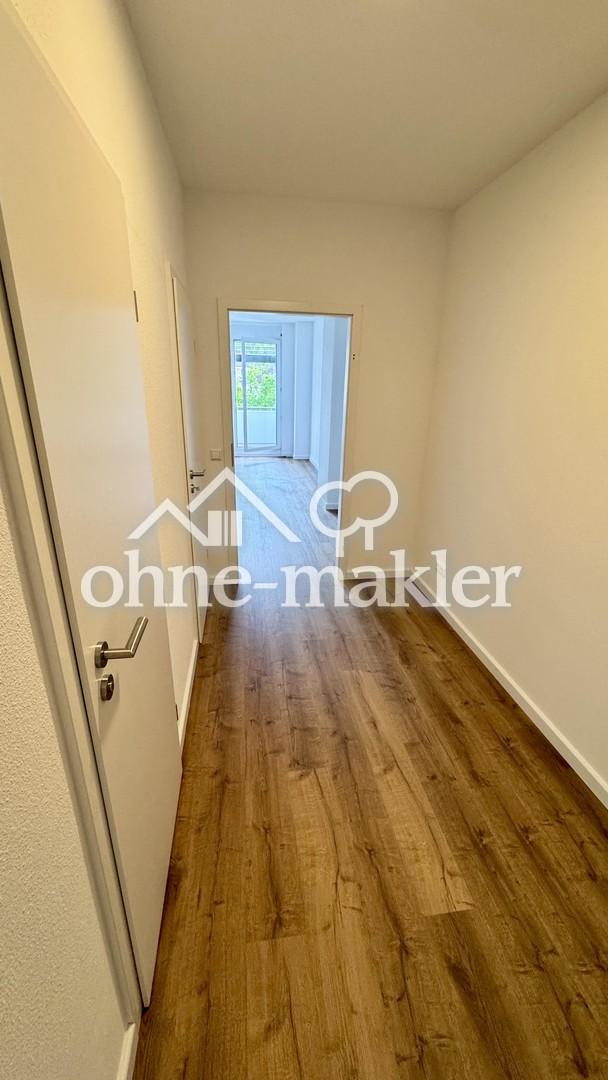 Frisch saniert: 1-Zi-Apartment mit Südbalkon & neuer EBK in Konstanz-Königsbau - Photo 4